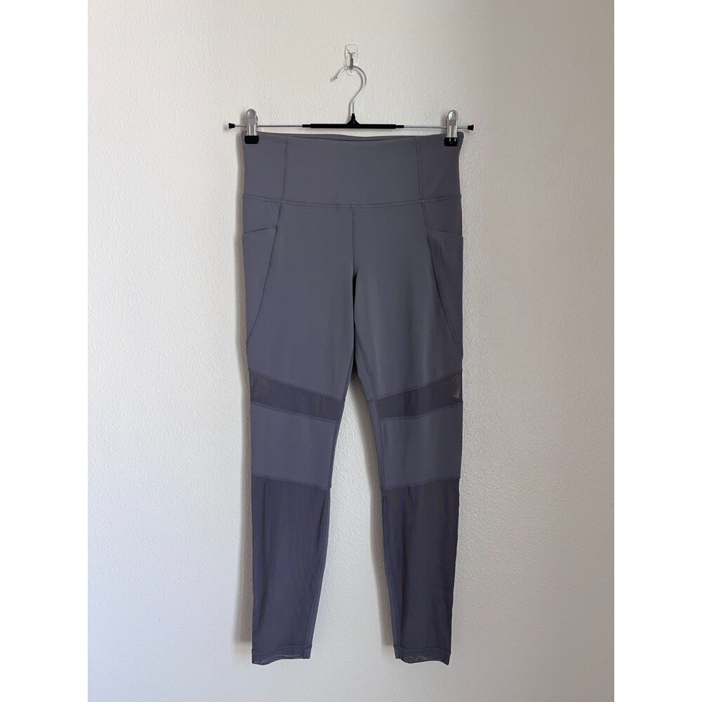 Athleta Meshblock Salutation Stash Pocket Tight Silver Bells (Gray) Size MEDIUM